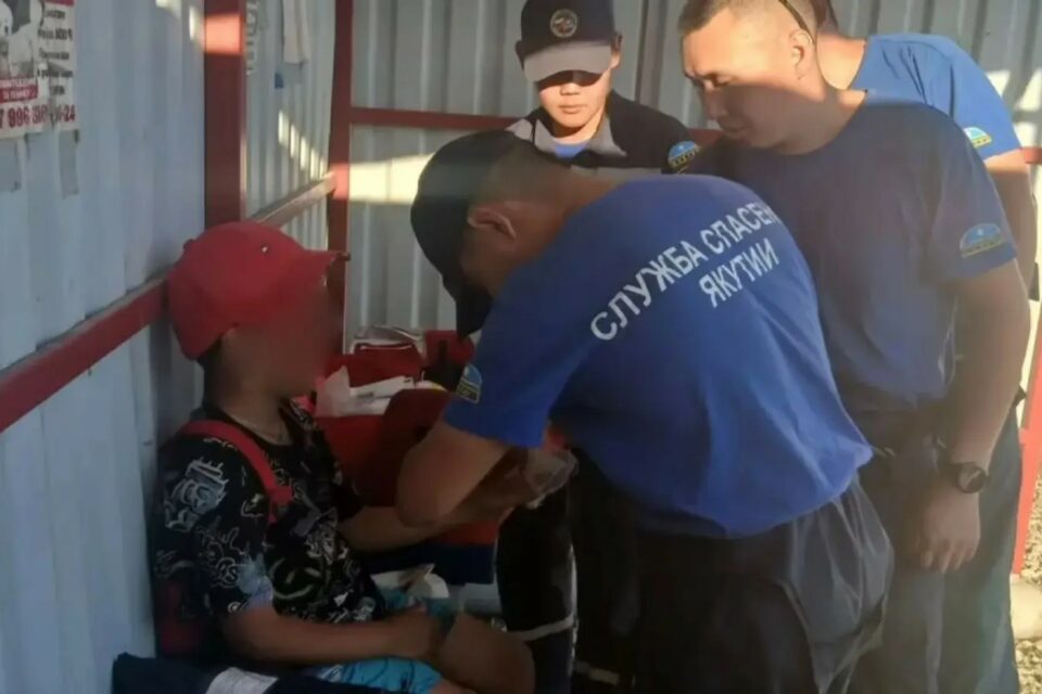В Якутске спасатели нашли мальчика, потерявшегося после купания на пляже