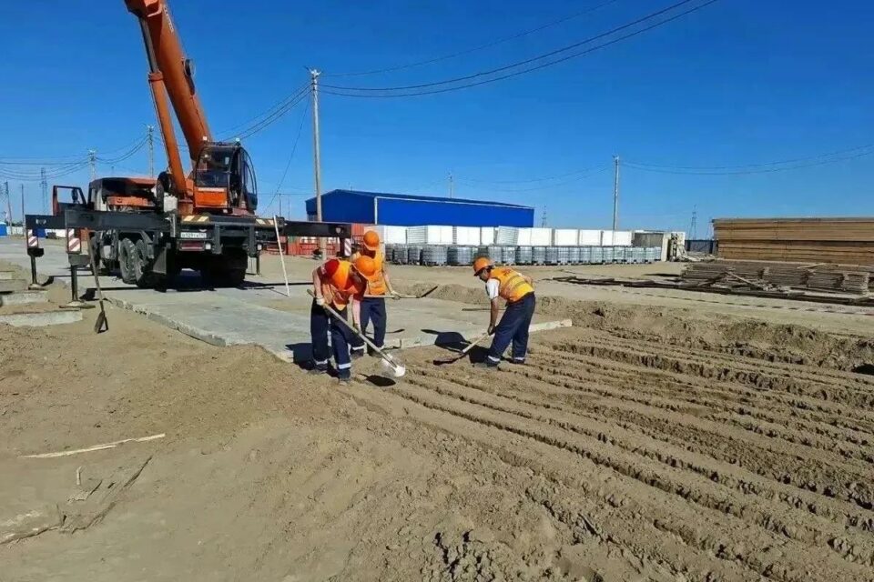Студенты проходят практику на строительстве Ленского моста