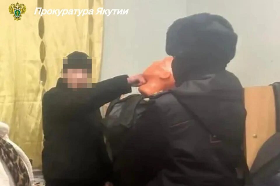 Суд в Якутске рассмотрит дело 17-летнего подростка о вымогательствах