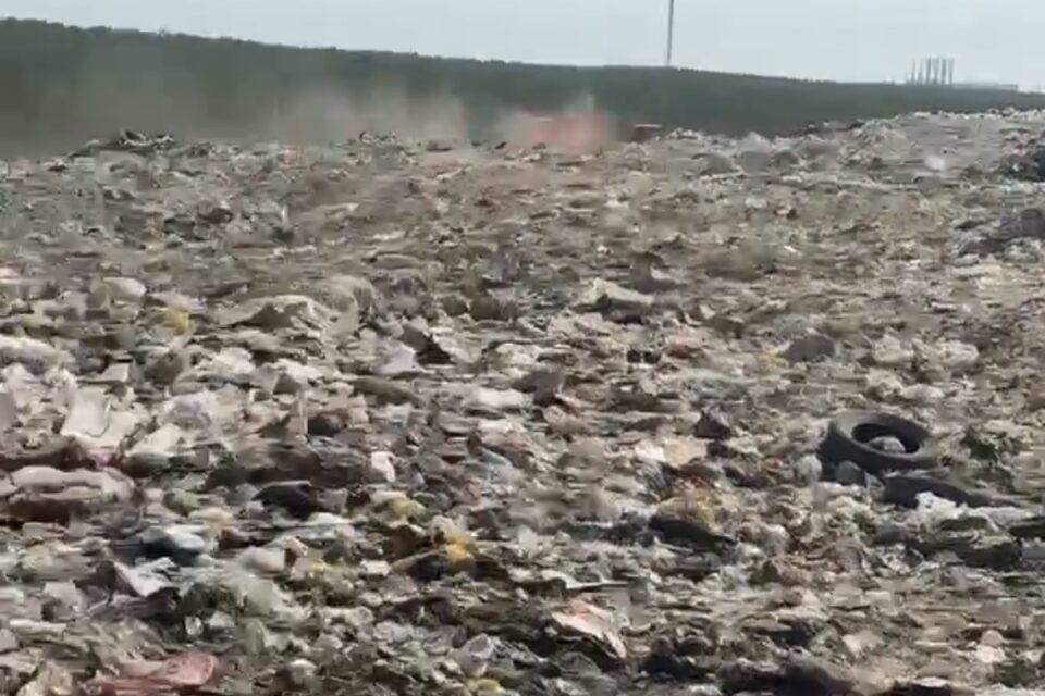 Открытый огонь на свалке Якутска ликвидирован