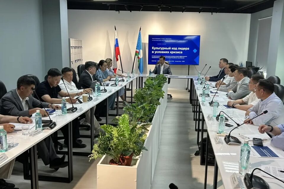 Глава Якутии дал старт управленческой программе для госпредприятий