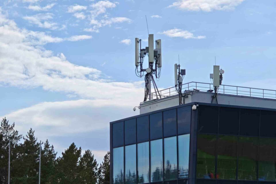 Частные LTE-сети расширяются на малый и средний бизнес