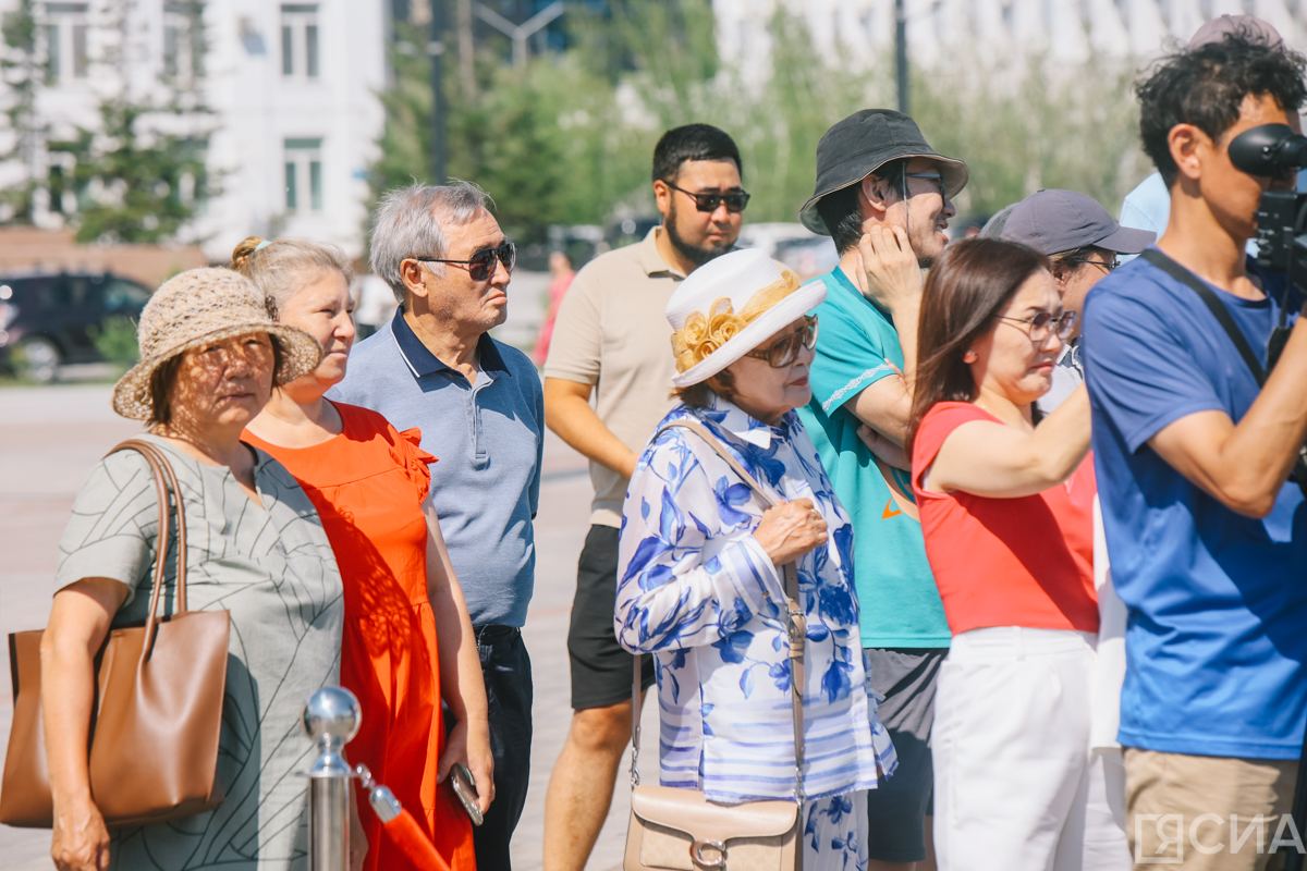 В центре Якутска состоялась церемония заключения брака