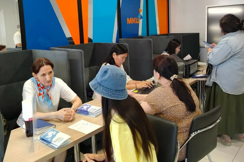 Почти каждый четвертый участник ярмарки трудоустройства в Якутии получил предложение о работе