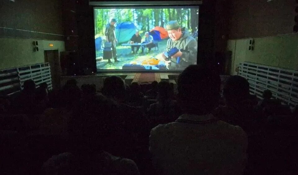 Четвертый кинозал «Экстра Синема» открыли в Оймяконском районе