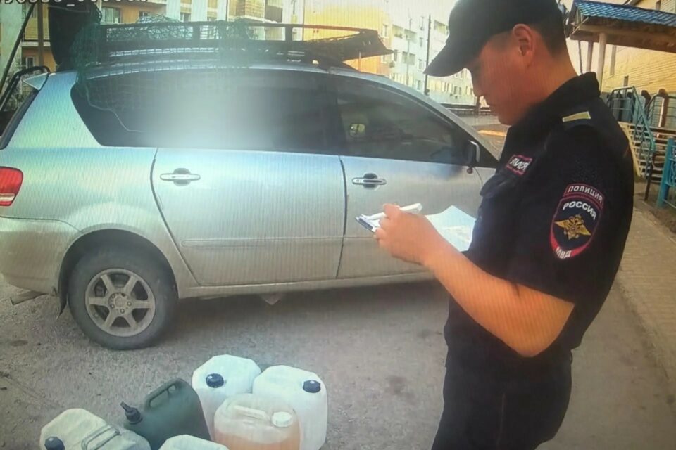 В двух районах Якутии пресекли нелегальную перепродажу топлива
