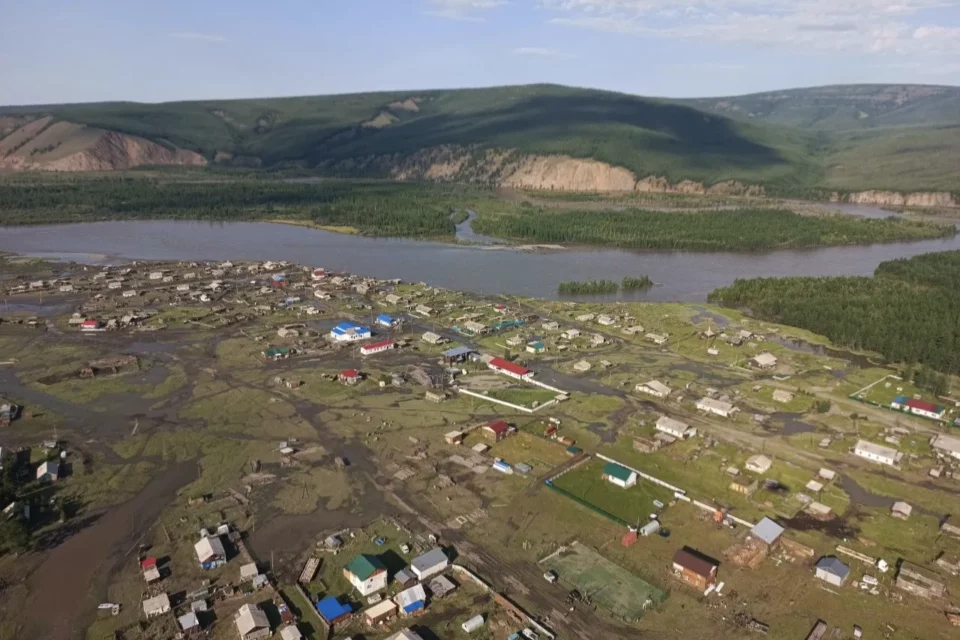 В Якутии наблюдается снижение уровня воды на ряде участков реки Яны