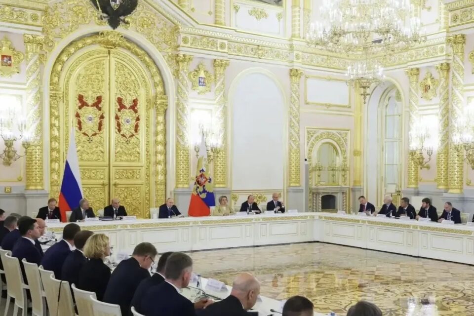 Айсен Николаев принял участие в заседании Совета по стратегическому развитию