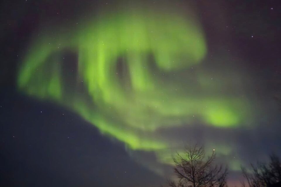Фотофакт: сентябрьское северное сияние наблюдали якутяне