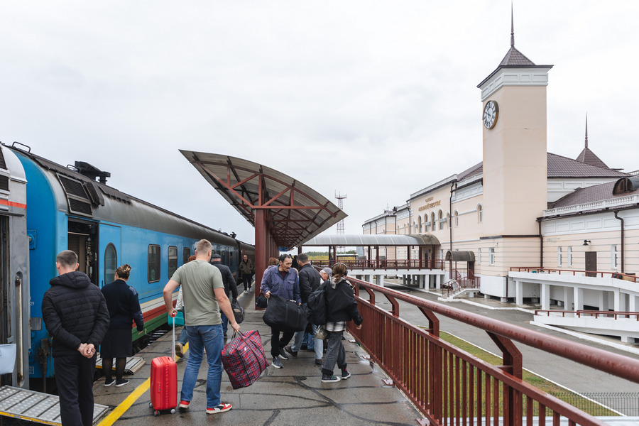 Перевозка пассажиров в вагонах АО «АК «ЖДЯ» выросла на 7%