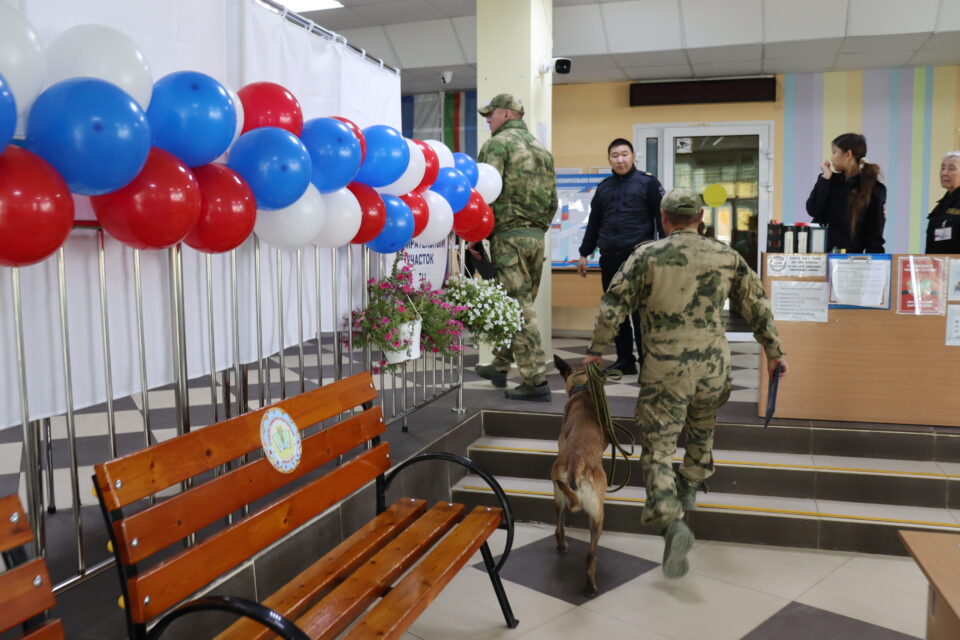 Росгвардия Якутии обследовала 368 избирательных участков перед выборами