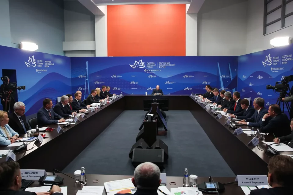 Правительство РФ завершило подготовку новой стратегии развития ДФО до 2036 года