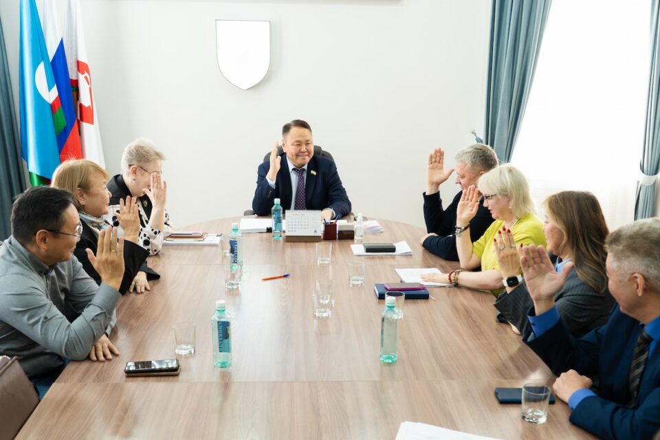 Альберт Семенов: «В новой редакции Устава предлагаем усилить роль депутатского корпуса»