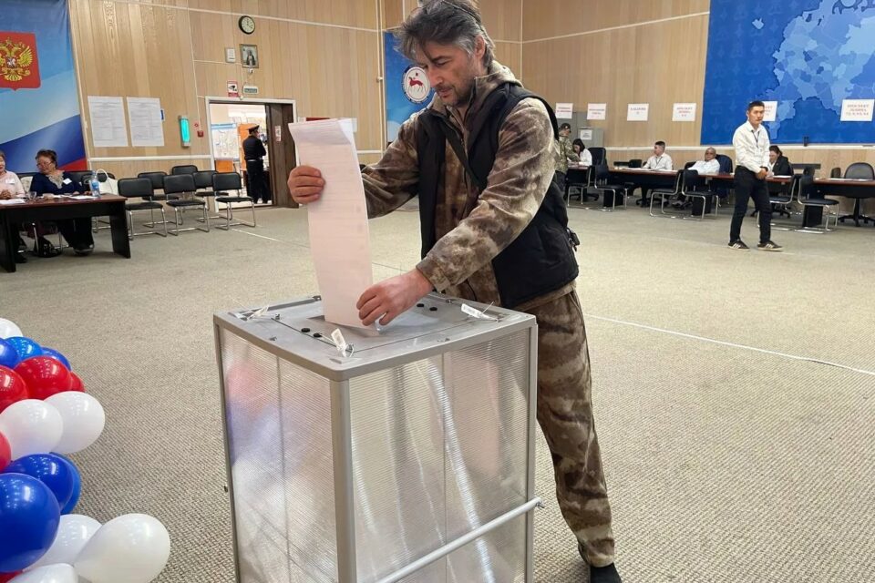 Более 250 избирателей пришли в УИК №721 в первые часы голосования