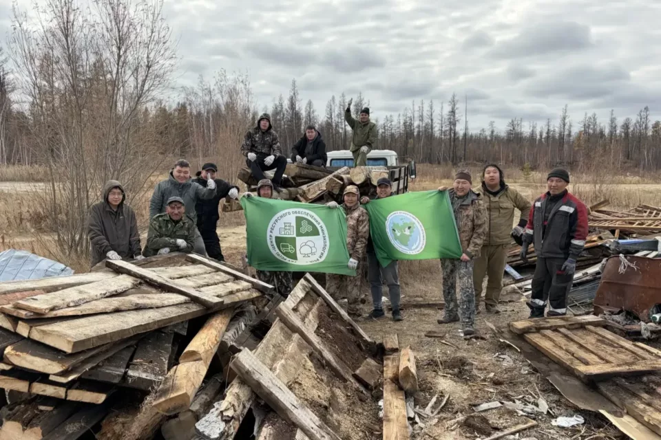 В Якутске очистили территорию на 46-м километре Вилюйского тракта