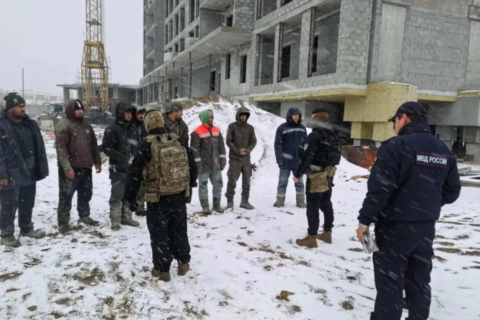 В Якутске выявили 97 нарушений миграционного законодательства