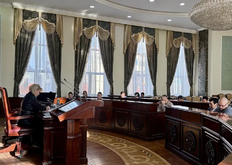 В Якутской городской Думе обсудили туристический налог, поддержку бизнеса и развитие транспорта