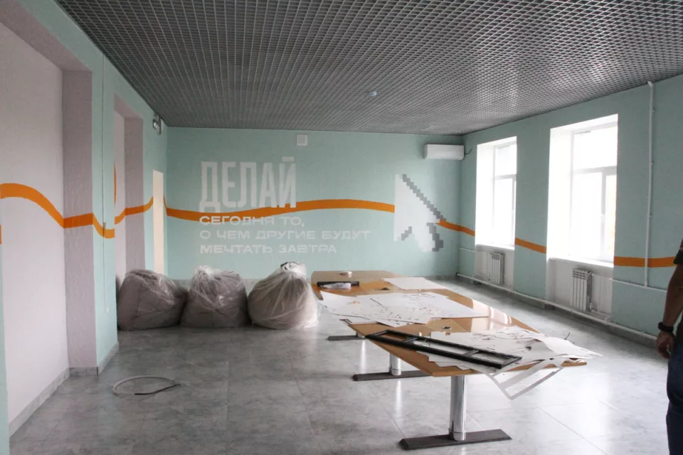Якутия провела капитальный ремонт молодежного центра в ДНР