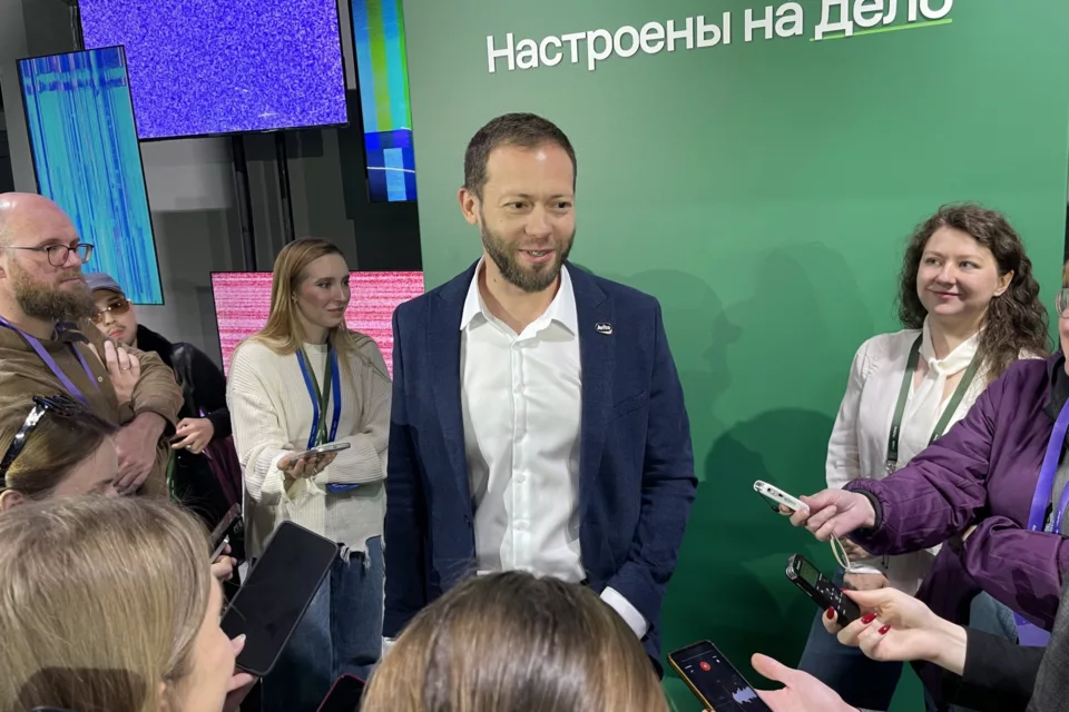 «Авито» назвал прямое общение покупателей и продавцов главным отличием от маркетплейсов